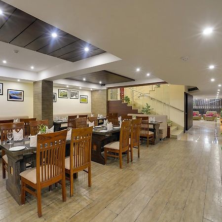 Cygnett Inn Repose Гувахати Экстерьер фото
